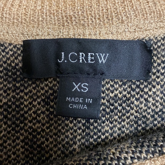 TRENDING! J.Crew Leopard Print Sweater, size XS. Great Condition! - Picture 5 of 6